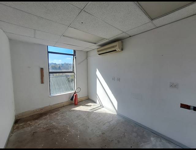 413M² OFFICE TO LET IN CRAIGHALL